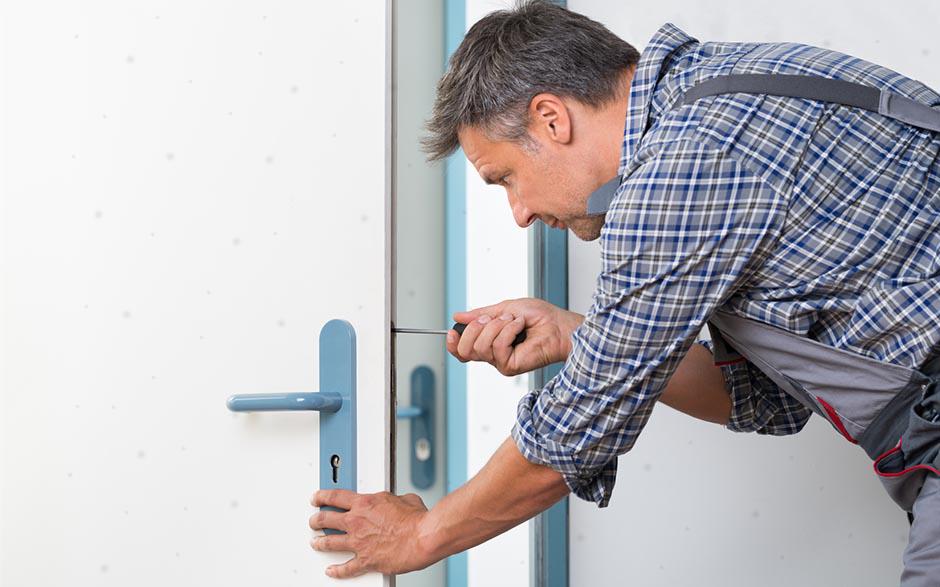 changer serrure porte fenetre Plaisir